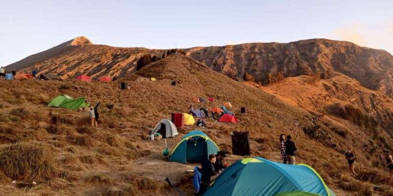 mount-rinjani-trekking-2d-1n-crater-rim-and-summit