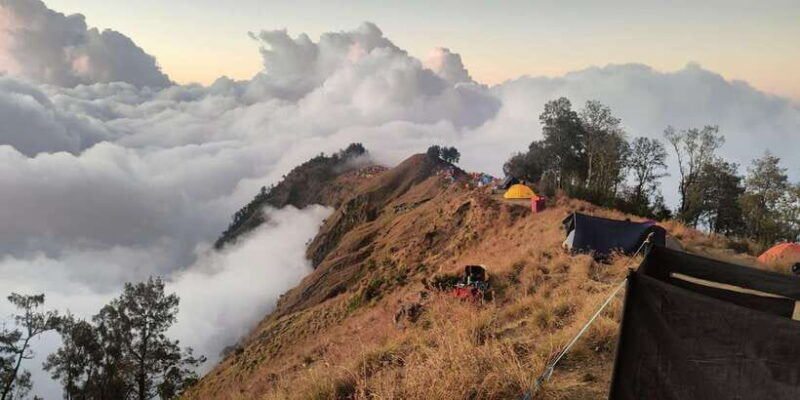 mount-rinjani-trekking-2d-1n-crater-rim-summit