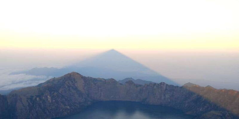 mount-rinjani-trekking-3d-2n-best-seller