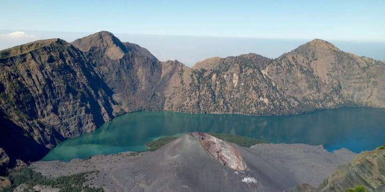mount-rinjani-trekking-3d-2n-best-seller
