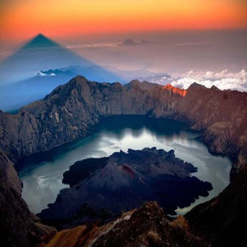 Mount Rinjani Trekking 3D/2N Via Sembalun Finish Torean - The Sum Up