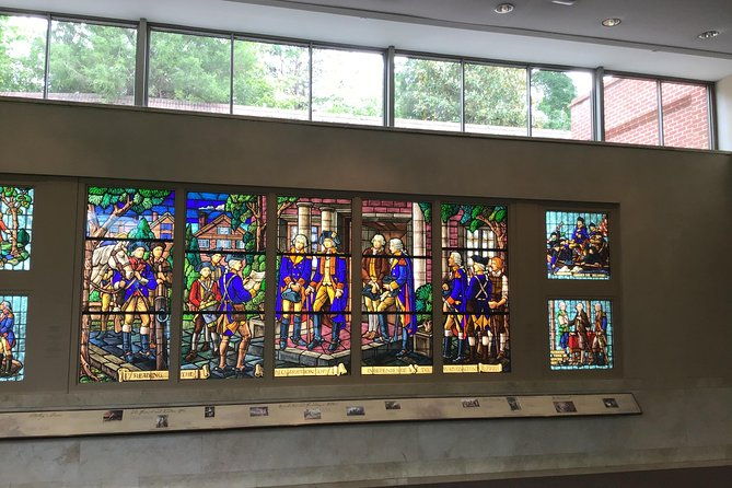 mount-vernon-historical-walking-tour-with-transportation-from-dc