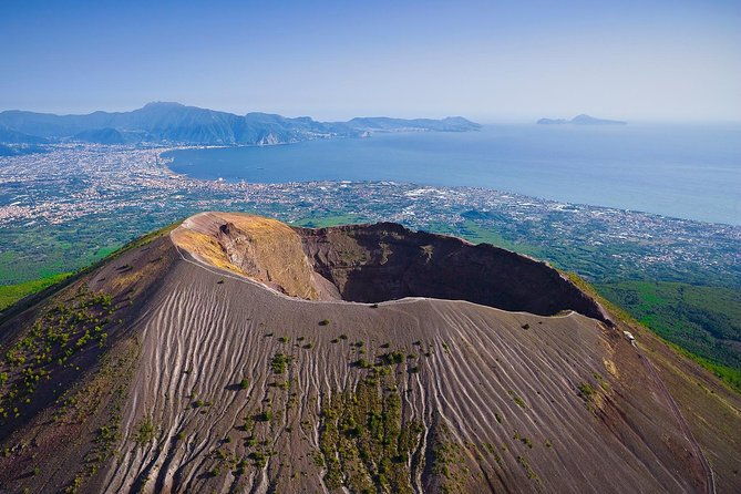 mount-vesuvius-wine-tasting-with-lunch-private-tour-from-amalfi-coast