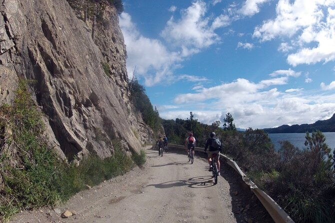 mountain-bike-adventure-in-bariloche-half-day-tour-in-private-service
