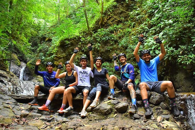 mountain-bike-adventure-waterfalls-in-jaco-beach