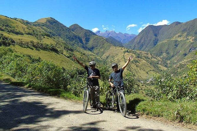 mountain-bike-quito-to-mindo-cloud-forest-full-day