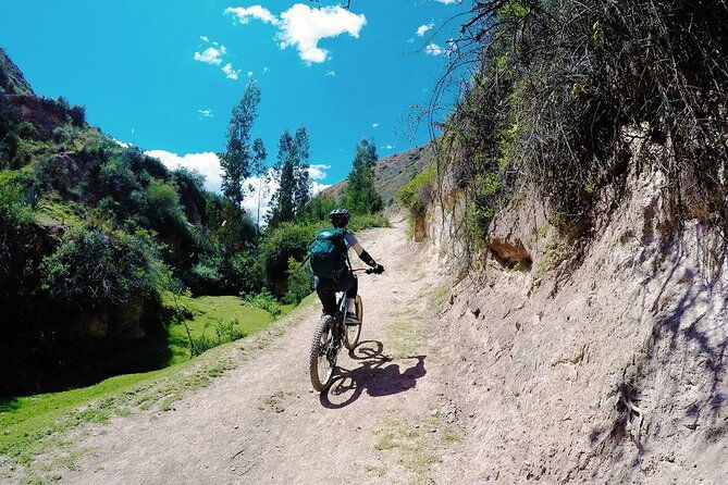mountain-bike-ride-in-moray-to-maras-and-salt-mines