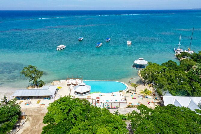 mountain-to-sea-horseback-ride-and-swim-at-sandy-bay