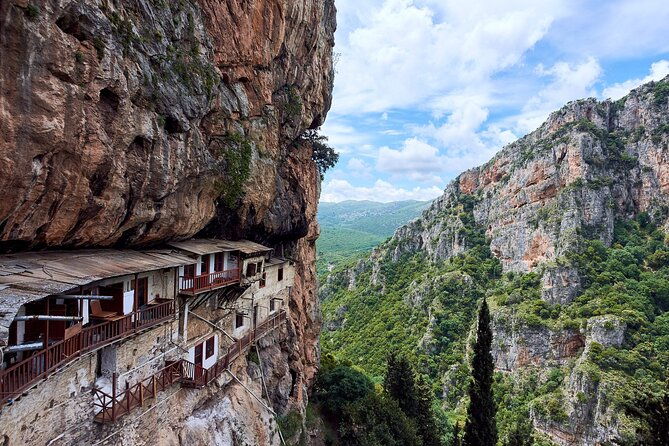 mountain-villages-of-peloponnese-monasteries-and-lousios-river-private-day-trip