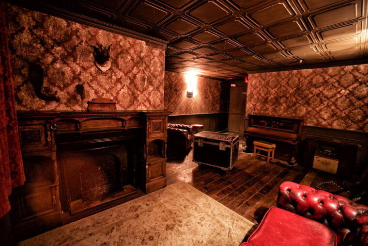 moviescape-stockport-haunted-house-ii-escape-room-game