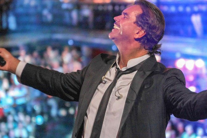 mr-tango-show-with-optional-dinner-in-buenos-aires