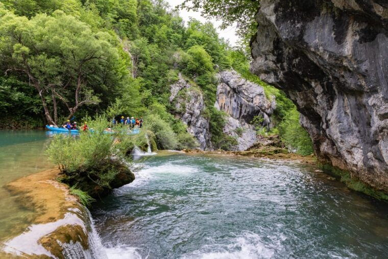 mreznica-waterfalls-kayaking-slunj-rastoke-plitvice