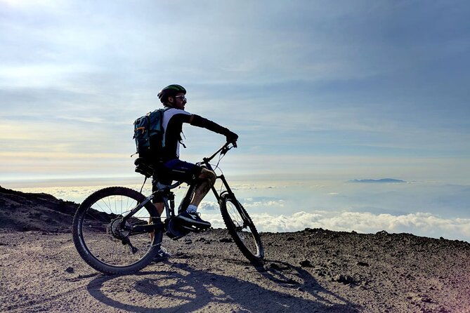mt-etna-cycling-to-the-top-small-group