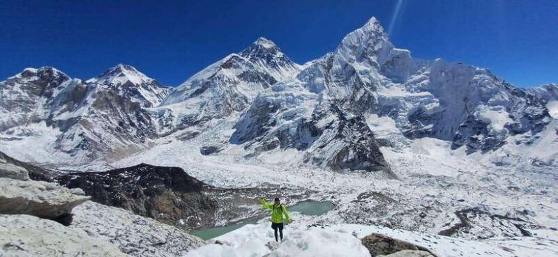 mt-everest-sunrise-view-from-kala-patthar-trek