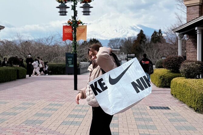 Mt. Fuji and Gotemba Outlet Private Day Trip From Tokyo - The Logistics and Comfort