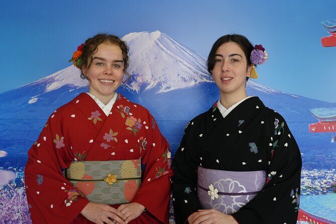 Mt. Fuji and Hakone 1 Day Bus Tour + Kimono Experience - Transportation and Group Size