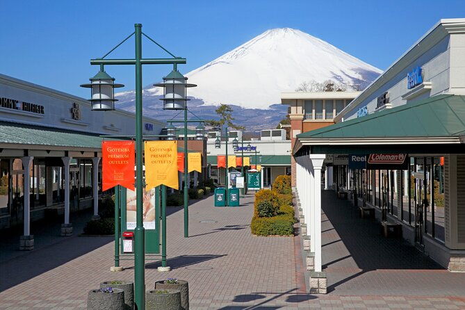 mt-fuji-bus-tour-from-tokyo-disband-at-gotemba-outlets-bus-stop