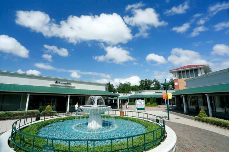 Mt.Fuji, Oshino Hakkai, Gotemba Outlet 1 Day Tour from Tokyo - FAQ