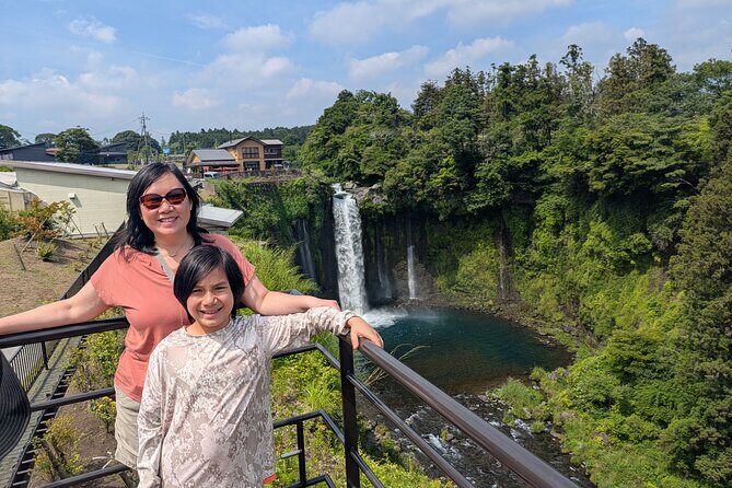 Mt. Fuji Private Tour w/ local English speaking guide & activity - Key Points