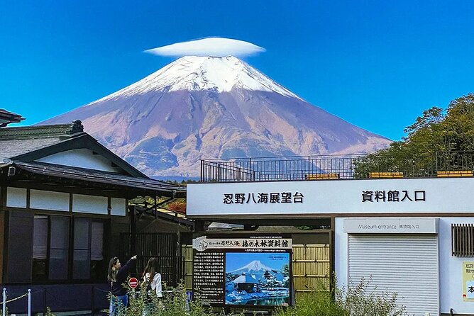 mt-fuji-scenic-views-and-lake-kawaguchi-floral-tour-from-tokyo