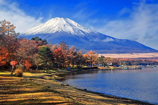 mt-fuji-tours-to-lake-kawaguchi-and-yamanaka-onse-english-guide