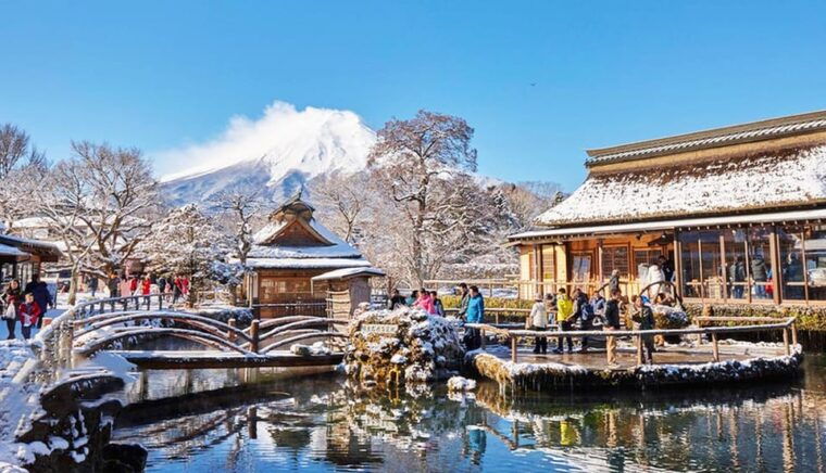 mt-fujikawaguchi-lake-and-ropewayoshino-hakkai-1-day-tour