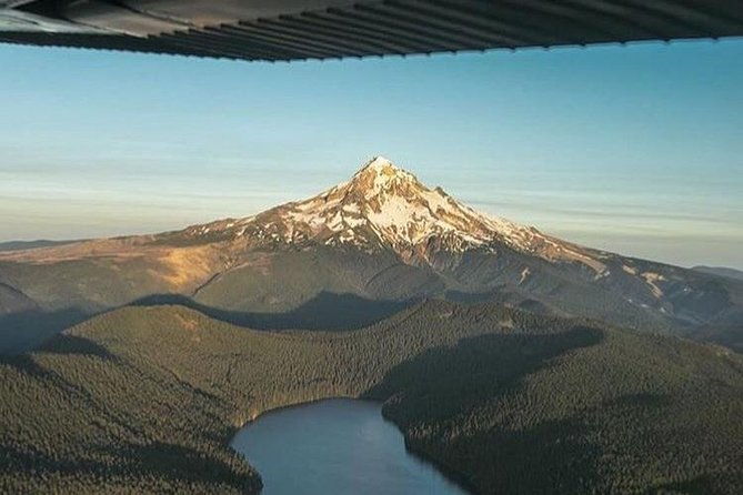 mt-hood-multnomah-falls-scenic-flight-by-envi-adventures
