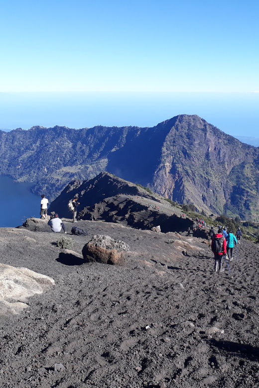 mt-rinjani-2-day-crater-or-summit-hike-with-porter-service