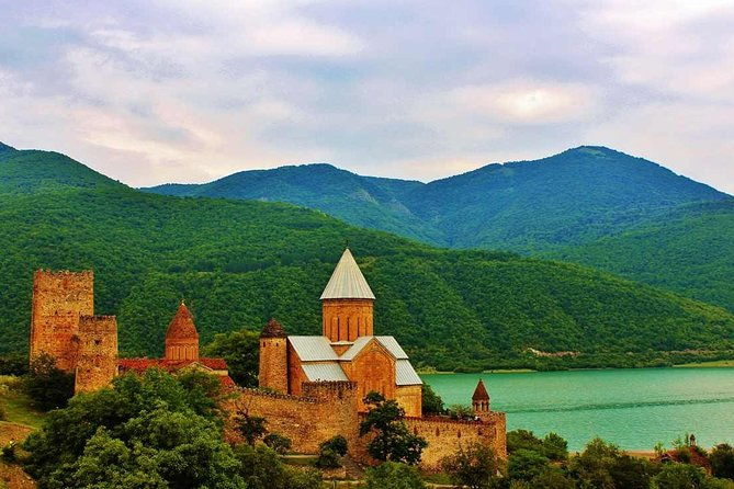 mtskheta-ananuri-gudauri-and-kazbegi-full-day-tour-from-tbilisi