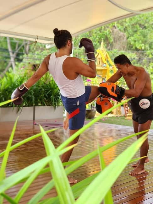 Muay Thai Boxing Class for Beginners - A Closer Look at the Experience