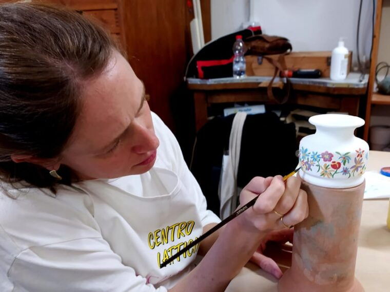 mugello-tuscany-majolica-decoration-technique-workshop