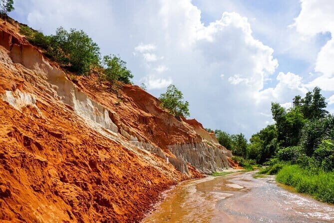 Mui Ne Desert Full Day Tour Sand Dunes with Seafood Lunch - FAQ