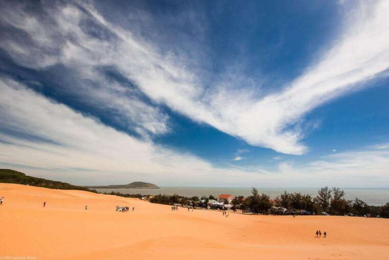mui-ne-group-tour-sunrise-or-sunset-jeep-tour-sand-dunes