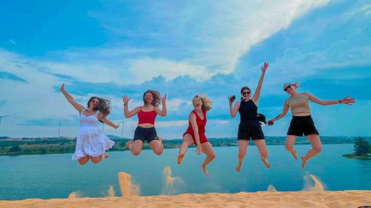 mui-ne-sand-dunes-private-jeep-tour-with-atv-self-riding