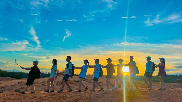 mui-ne-unforgettable-sand-dunes-private-jeep-tour-with-atv
