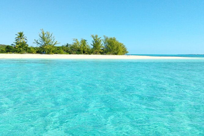 multi-stop-boat-tour-to-snorkel-reef-beach-turtle-observation