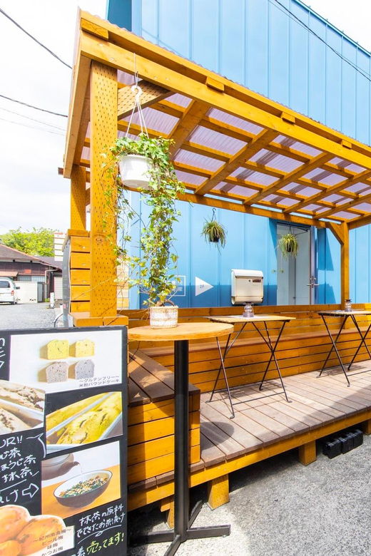 multiple-courses-of-stylish-japanese-tea-entertainment