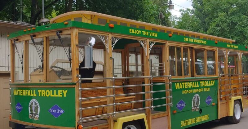 Multnomah Falls: Waterfall Corridor Hop-On Hop-Off Trolley - Itinerary Breakdown: What to Expect at Each Stop