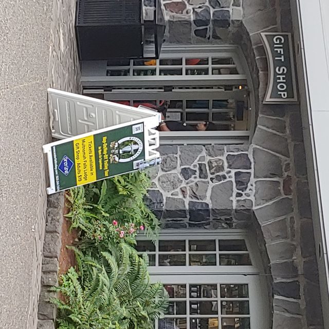 Multnomah Falls: Waterfall Corridor Hop-On Hop-Off Trolley - Who Is This Tour Best Suited For?