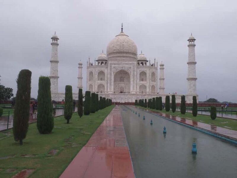 Mumbai Agra Same Day Tour with Return Flights and lunch - A Closer Look at the Itinerary
