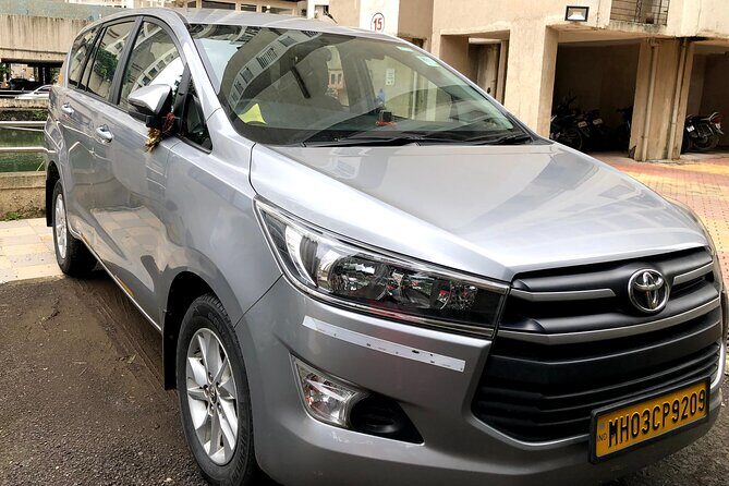 Mumbai Airport Drop via Toyota Crysta SUV - Key Points