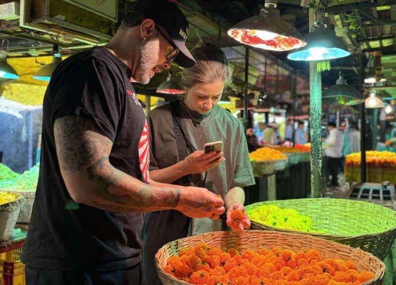 Mumbai Authentic Walking Tour  Choose Your Route - Discovering Mumbai: A City of Contrasts and Charms