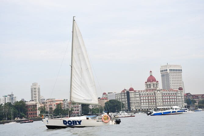 Mumbai Bay Breeze Sail on a Compact Yacht Experience - Key Points