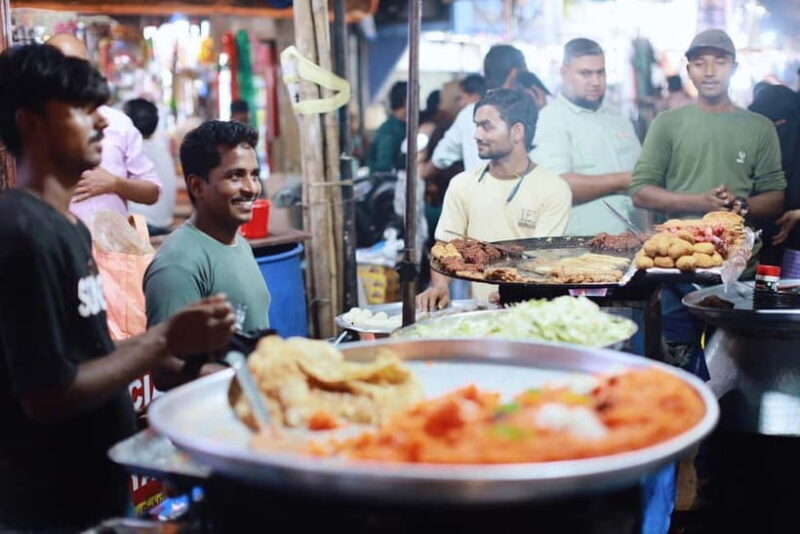 Mumbai: BEST Steet Food Tour & Evening Market with a Local - Mumbai: BEST Street Food Tour & Evening Market with a Local