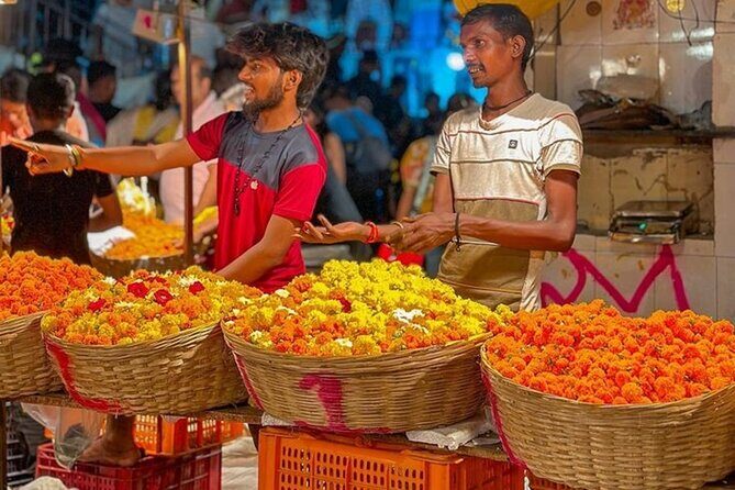 Mumbai By Down: Explore Morning City, Market & Temple with Pickup - Frequently Asked Questions