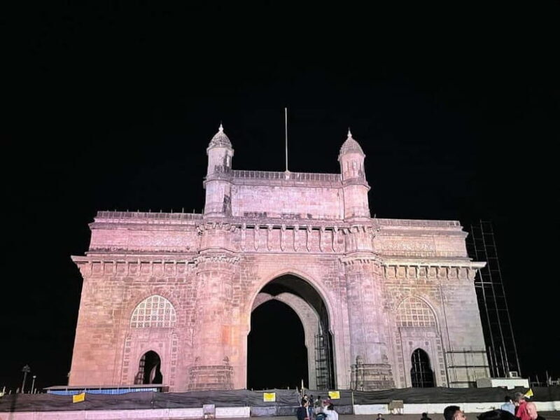 Mumbai By Night: Lights & Luminance - What Reviewers Say