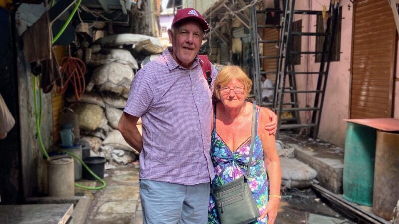 Mumbai: City Sightseeing + Dharavi Slum Tour - Exploring Mumbai: A City of Contrasts and Color