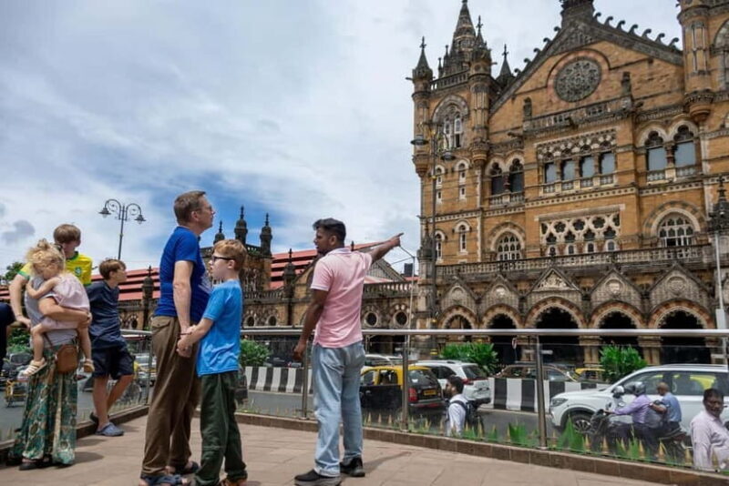 Mumbai: City & Slum Full-Day Exploration - Authentic Insights from Reviewers