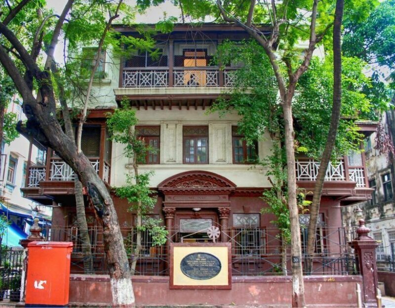 Mumbai: City Tour, Elephanta Caves, Dharavi Slum W/Options - FAQ