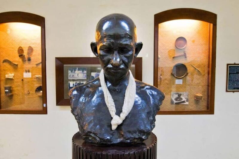 Mumbai: City Tour with Lunch for Cruise Passengers - Key Points